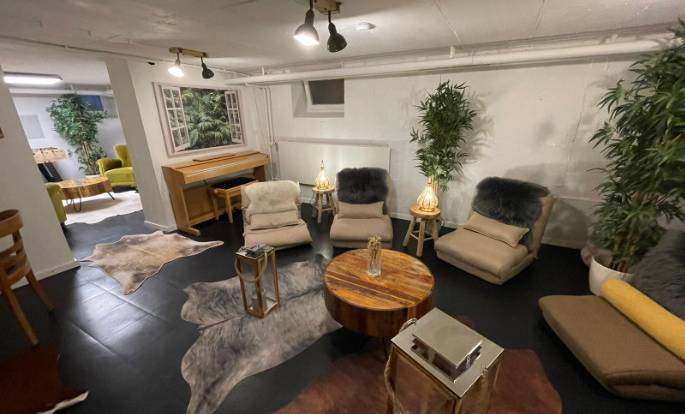 UG Lounge 1