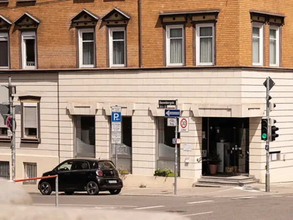 Bürofläche in Stuttgart (Feuersee) – Wunderschönes voll ausgestattetes Studio auf 2 Etagen — Bild 7