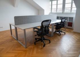 Schreibtischplätze