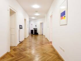 Sehr schönes und ruhiges Büro in exklusiver Gegend