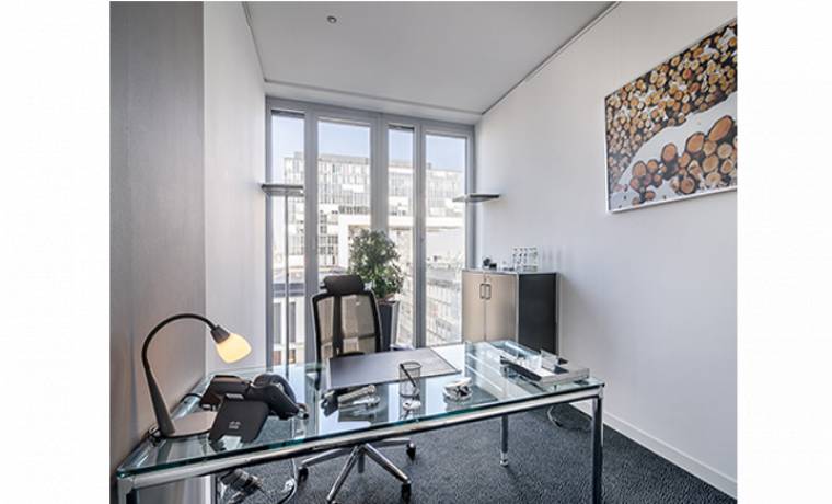 Modernes Business Center & Coworking mit Rheinblick in Köln