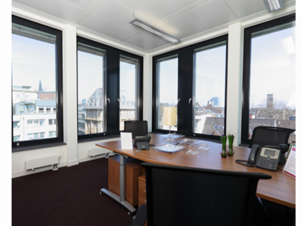 Helle & moderne Büros und Coworking in Köln Altstadt-Süd — Bild 2