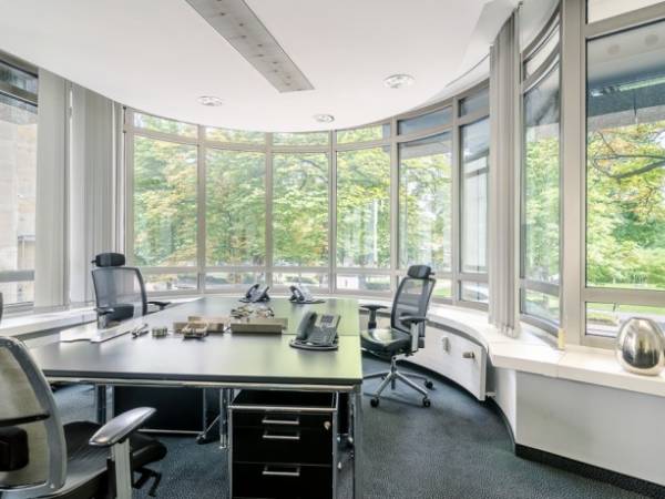 Modernes Business Center & Coworking in Frankfurt Innenstadt — Bild 8