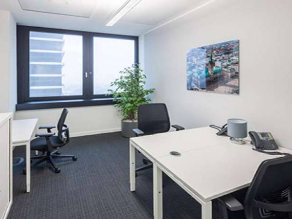 Repräsentatives Business Center in Hamburg-Uhlenhorst — Bild 1