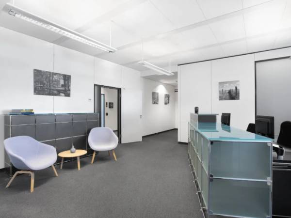 Helle Büros & Coworking im modernen Business Center in Walldorf — Bild 2