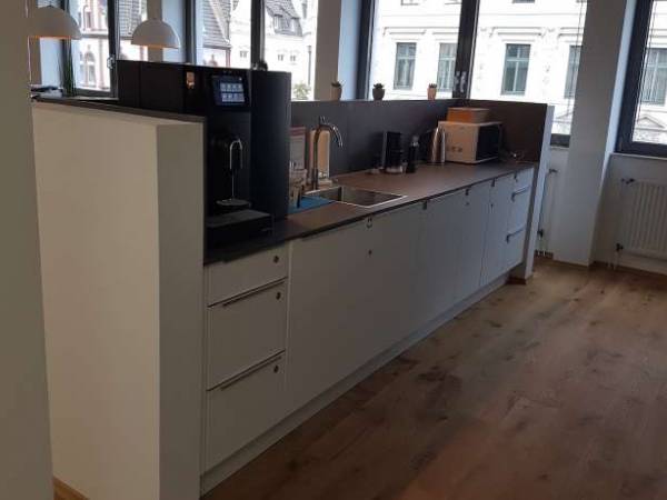 Moderne Büros & Coworking im Business Center in — Bild 6