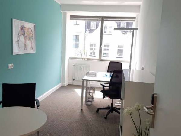 Moderne Büros & Coworking im Business Center in — Bild 2
