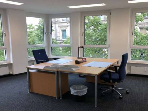 Familiäres Business Center mit attraktiven Büros in — Bild 8