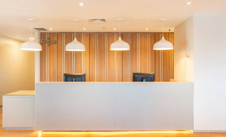 Moderner Workspace mit Dachterrasse in Nürnberg-Mögeldorf