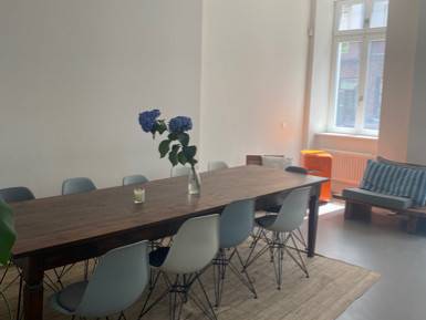 Abschließbares Büro in Berlin (Mitte) – Helle Bürogemeinschaft im Altbau in Berlin-Mitte — Bild 2