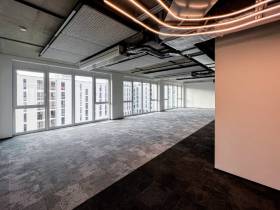 Geschäftsräume zur Untermiete als Erstbezug mit autarkem Eingang