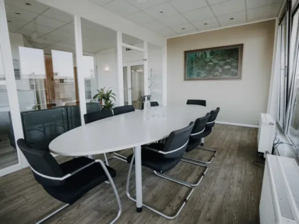 Abschließbares Büro in Hamburg (Barmbek-Süd) – Ruhige Neubau-Büros in Hamburg-Barmbek-Süd mit Dachterrassen — Bild 7