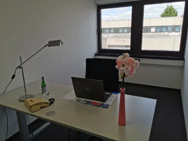 Abschließbares Büro in Langenfeld (Rheinland) (Baumberg) – Modernes Business Center mit flexiblen Büros in Langenfeld-Baumberg — Bild 4