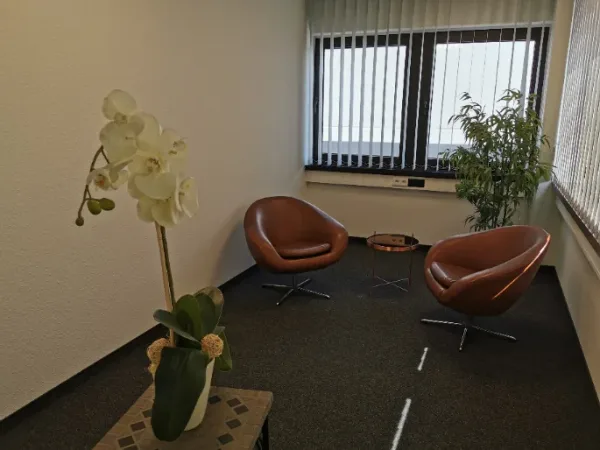 Abschließbares Büro in Langenfeld (Rheinland) (Baumberg) – Modernes Business Center mit flexiblen Büros in Langenfeld-Baumberg — Bild 2