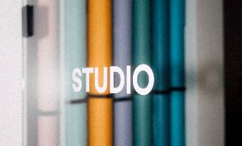 Kreative Bürogemeinschaft mit Fotostudio in Stuttgart Kernerviertel