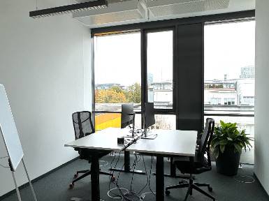 Flexible, voll möblierte Büroräume in Bürogemeinschaft — Bild 1