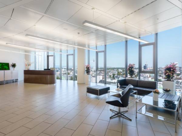 Moderne Büros & Coworking mit Weitblick in Frankfurt-Innenstadt — Bild 6