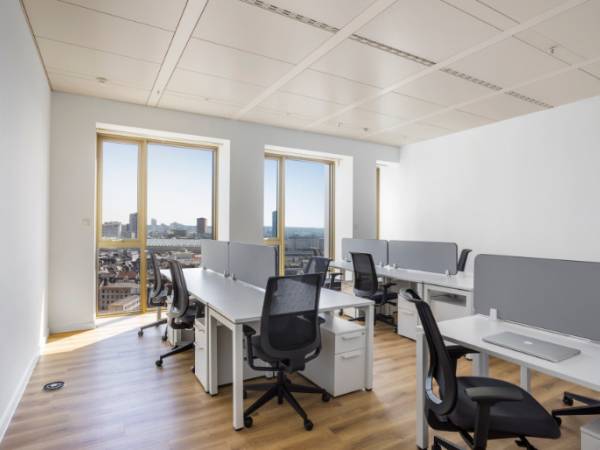 Moderne Büros & Coworking mit Weitblick in Frankfurt-Innenstadt — Bild 5