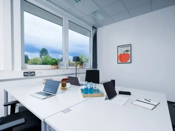 Abschließbares Büro in Darmstadt (West) – Helle, moderne Büroräume im Business Center in Darmstadt West — Bild 4