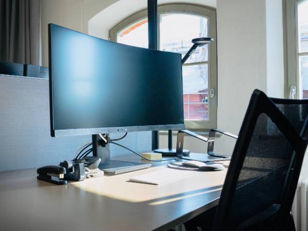Designorientierte Bürogemeinschaft im Loft in München-Schwabing-West — Bild 2