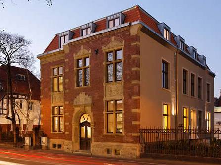 Heller Büroraum in geschmackvoller Gründerzeitvilla in Köln-Ehrenfeld — Bild 3