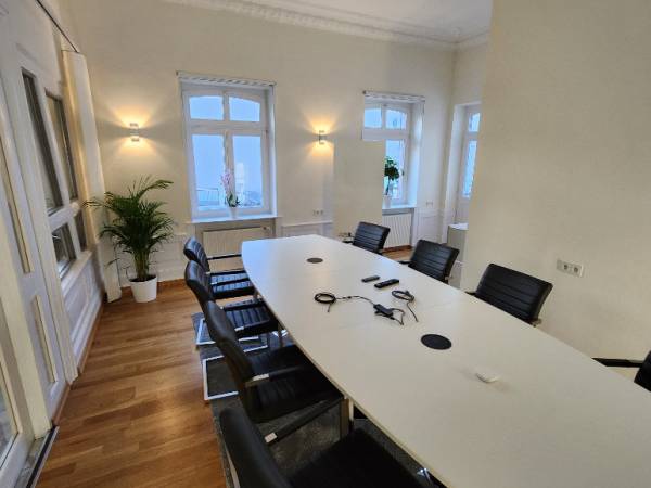 Stilvolle Büros & Coworking im historischen Altbau in Bad Homburg — Bild 7
