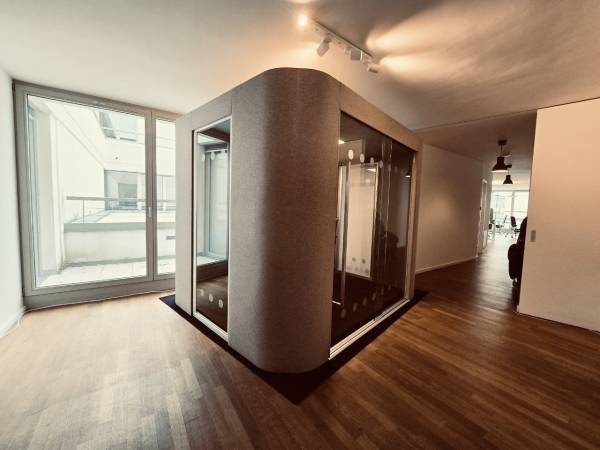 Abschließbares Büro in Berlin (Mitte) – Modernes Coworking Penthouse mit Sonnenterrassen in Berlin-Mitte — Bild 6