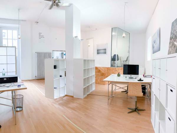 Ruhige, helle Bürogemeinschaft im Studioloft in München-Au-Haidhausen — Bild 2